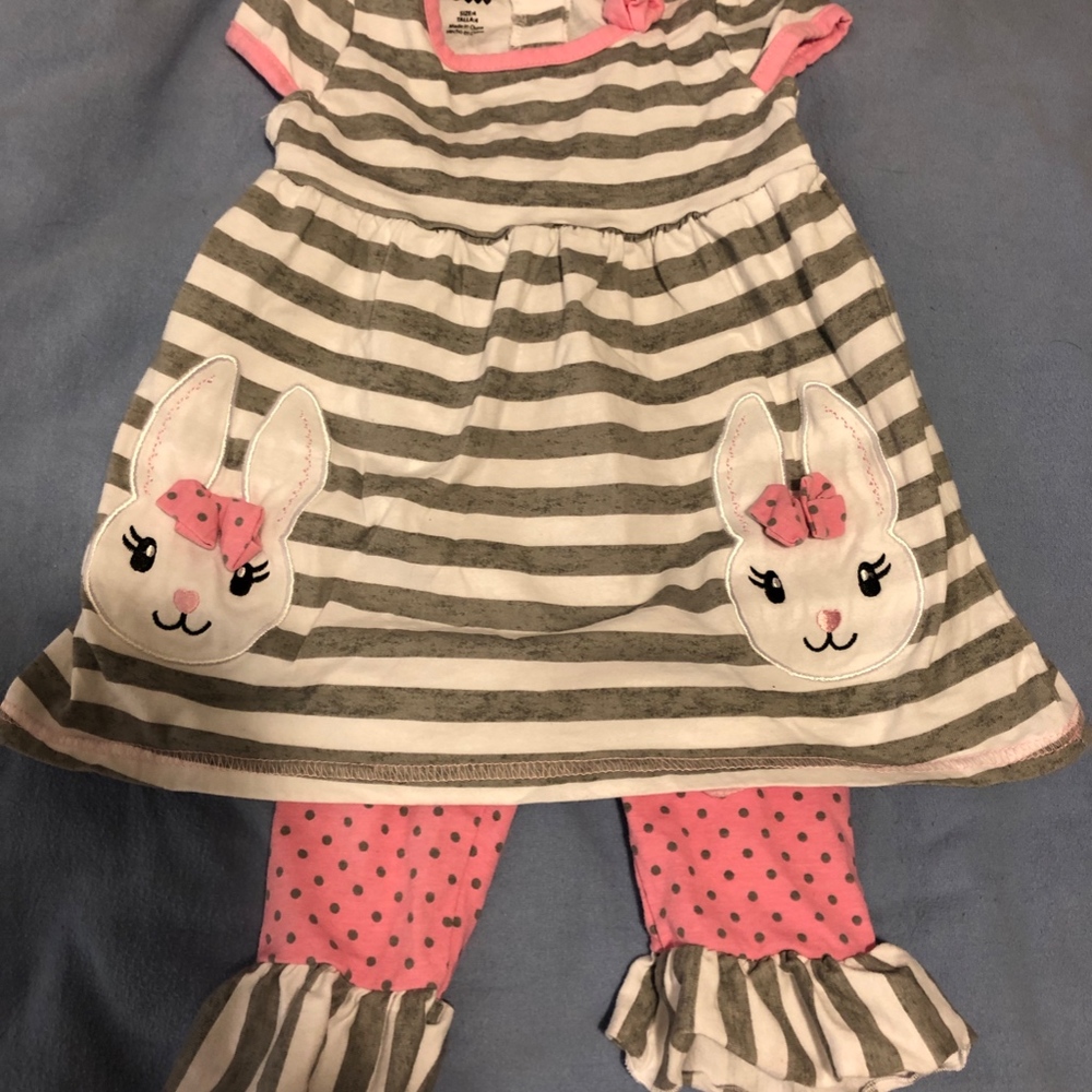 5 piece bundle (see description), size 4T - Picture 4 of 7